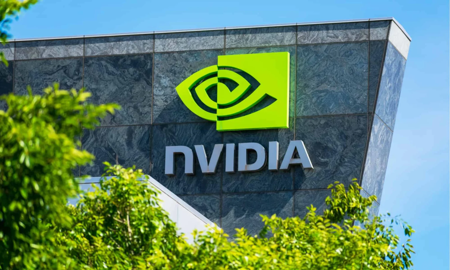 nvidia siega po infrastrukture krytyczna ai wkracza do ochrony elektrowni fabryk i rurociagow