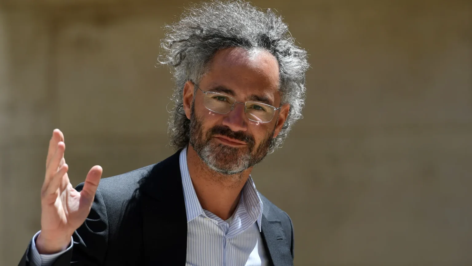 ceo palantira firmy ai ktore nie wspolpracuja z rzadem ryzykuja nacjonalizacje i uzyl przy tym obrazliwego slowa