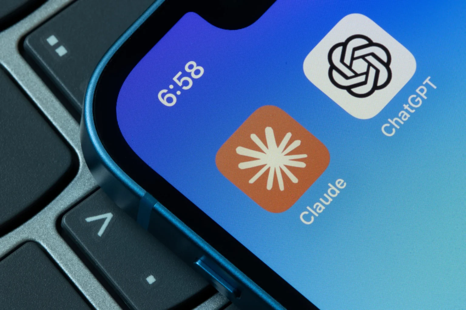 claude na wojnie anthropic zakazane przez trumpa ale ai trafila na front w iranie kilka godzin pozniej