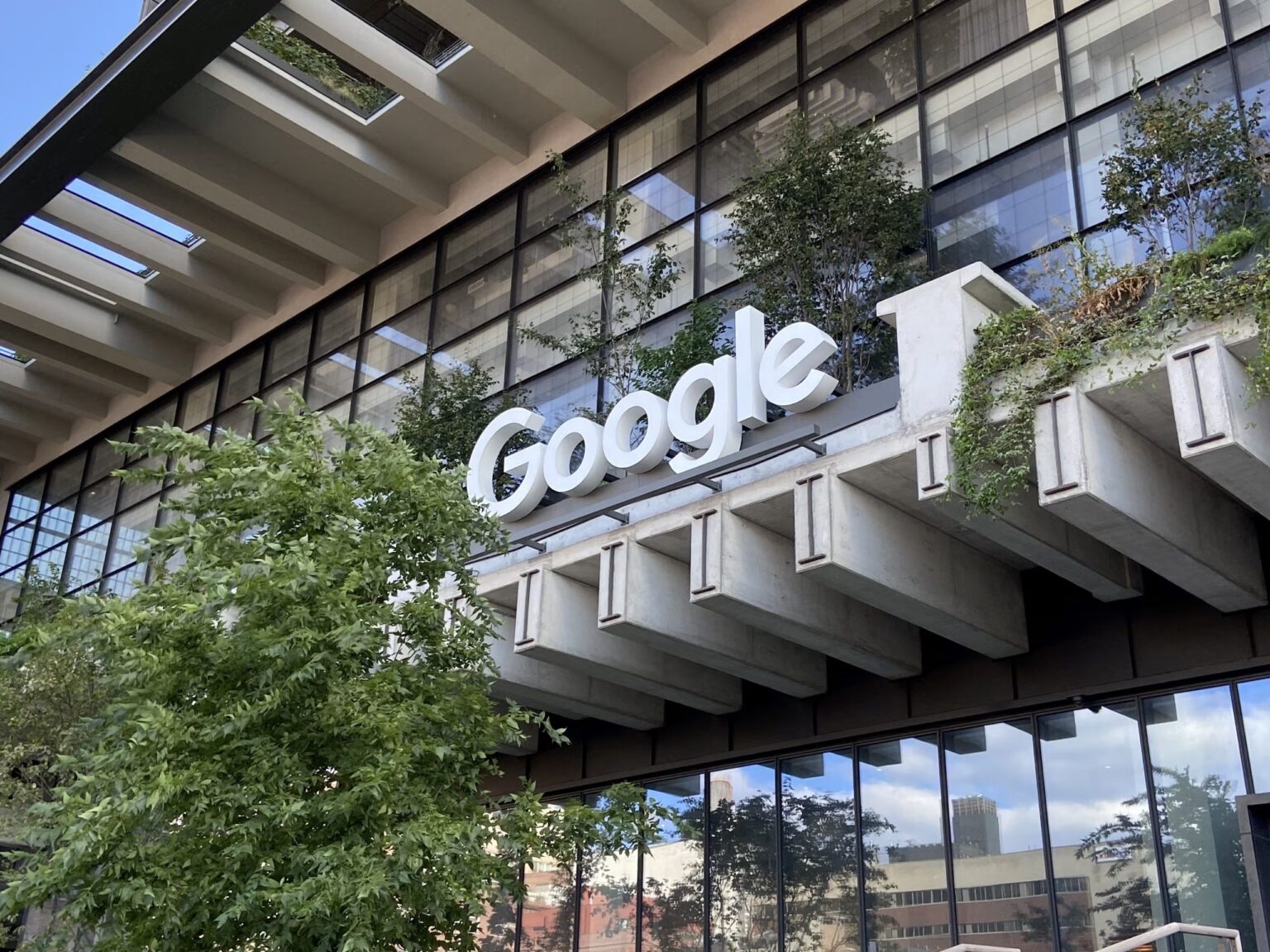 google turboquant algorytm ktory wstrzasnal akcjami producentow pamieci