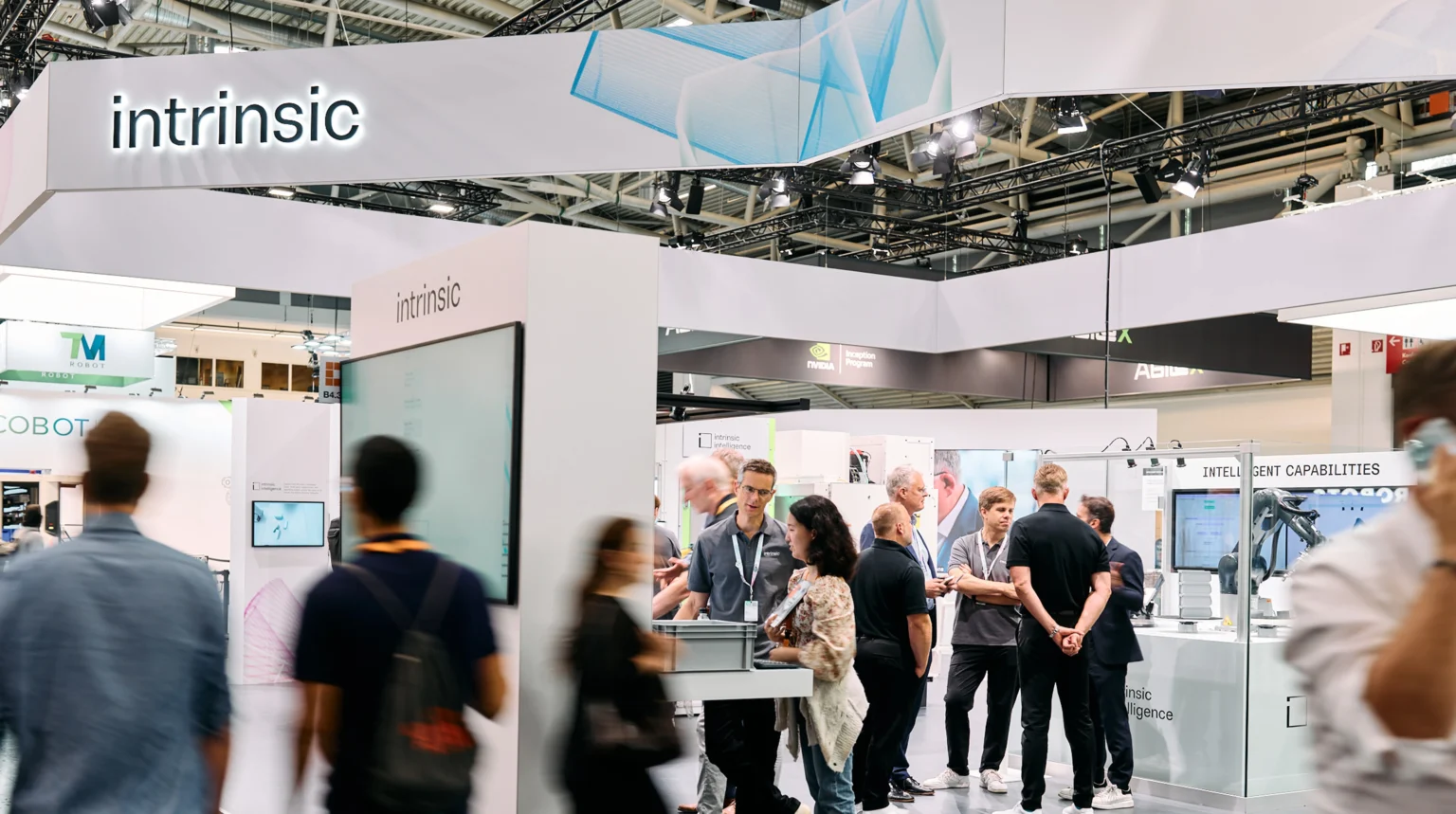 google wchlania intrinsic wielki zaklad na robotyke przemyslowa