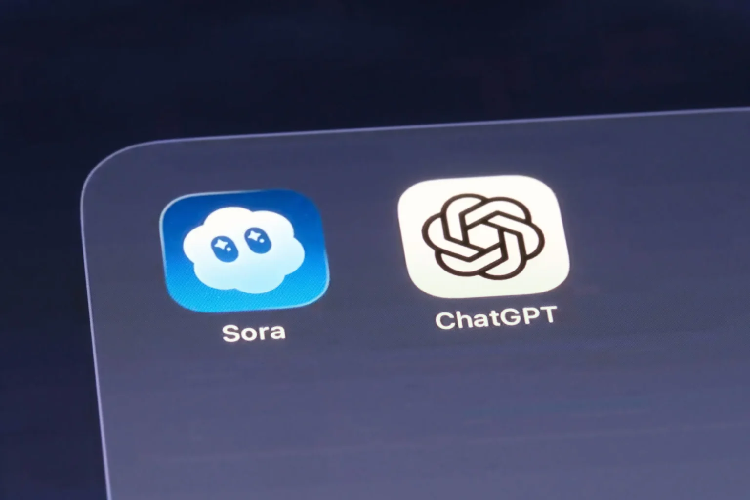 openai tlumaczy jak bezpiecznie tworzyc w sorze lista zasad robi wrazenie ale pytania pozostaja