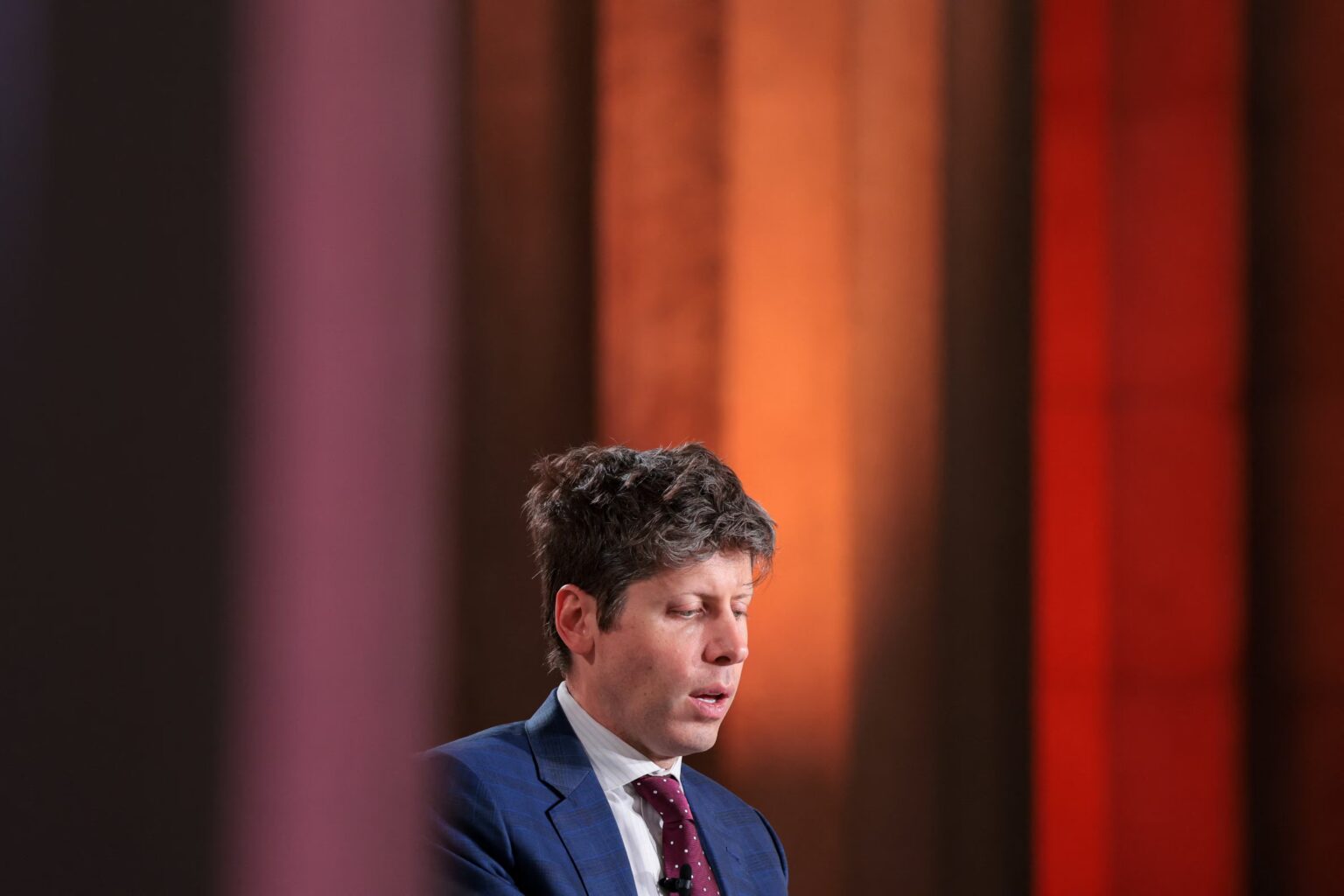 koktajl molotowa pod drzwiami szefa openai