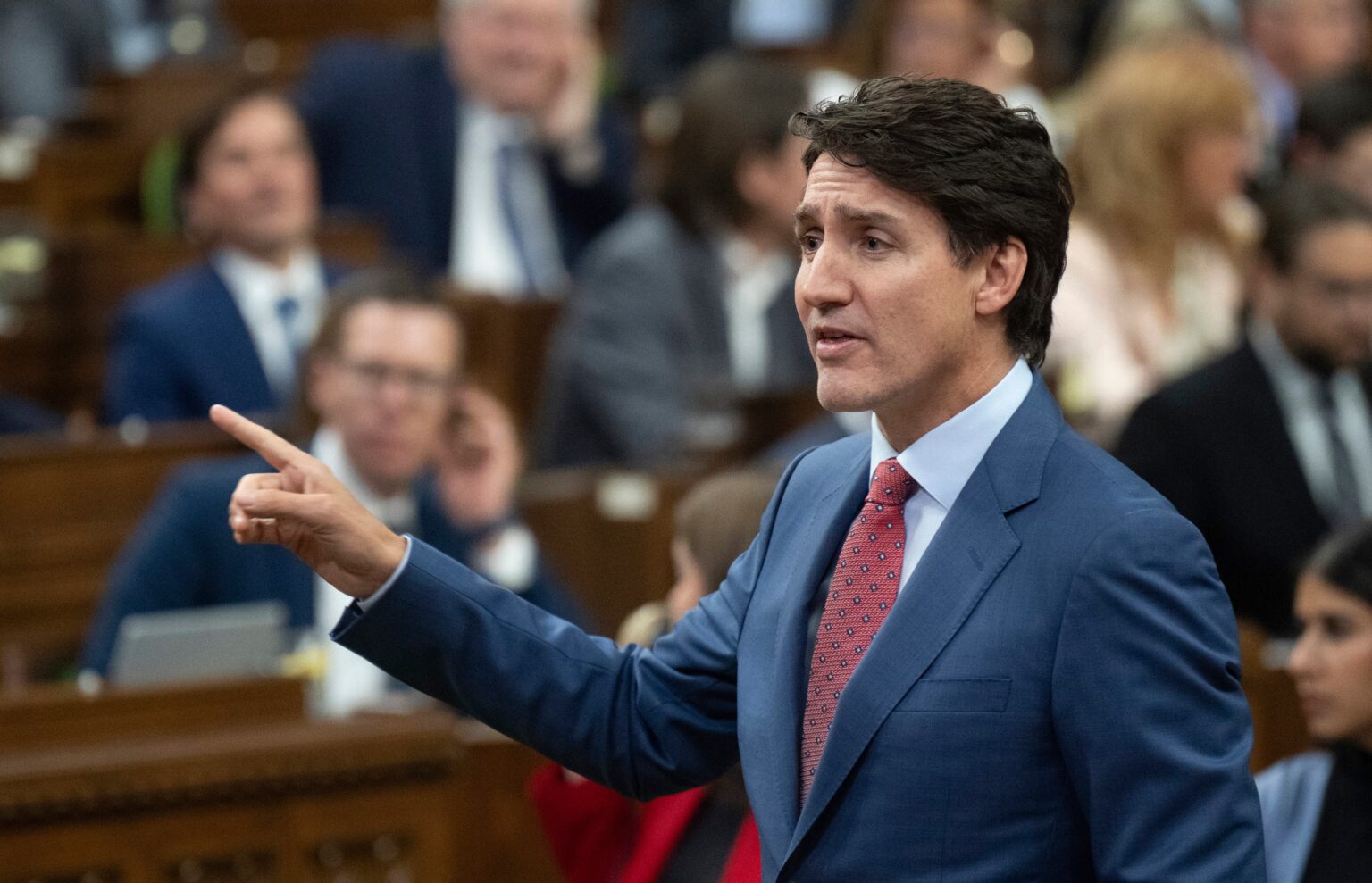 trudeau ostrzega ai stworzy setki trylionerow i to bedzie znak ze cos z tym swiatem jest gleboko nie tak