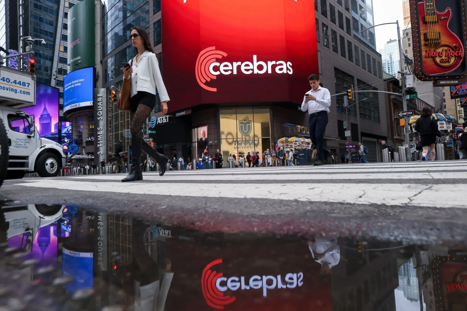 cerebras wchodzi na gielde z hukiem 555 mld dolarow i 68 pierwszego dnia