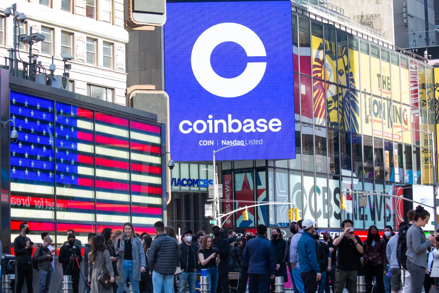 coinbase zwalnia 700 pracownikow powod sztuczna inteligencja zastapi menedzerow