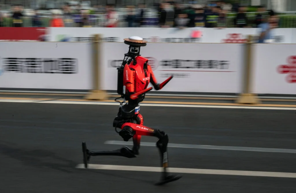 czy roboty sa blizej przelomu niz myslimy chiny stawiaja na humanoidow