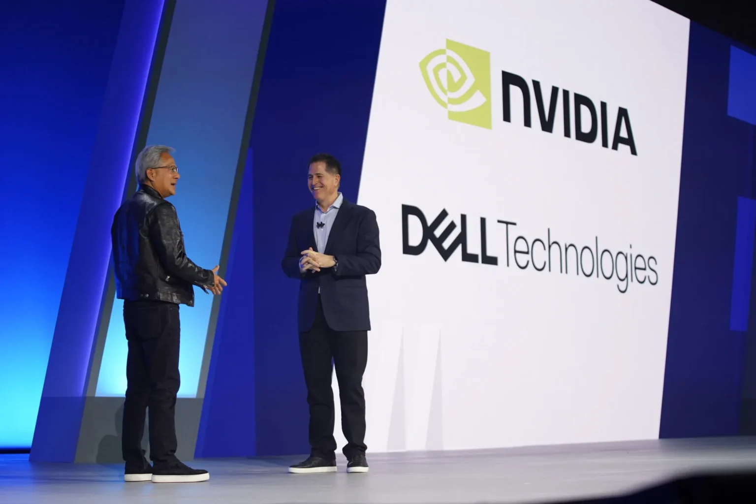 jensen huang na scenie dell technologies world era uzytecznej ai nadeszla a popyt rosnie w tempie ktorego nikt nie planowal