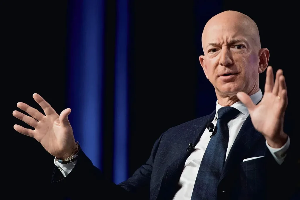 Bezos ogłasza erę tanich domów i jedzenia. Ale kto za to zapłaci?