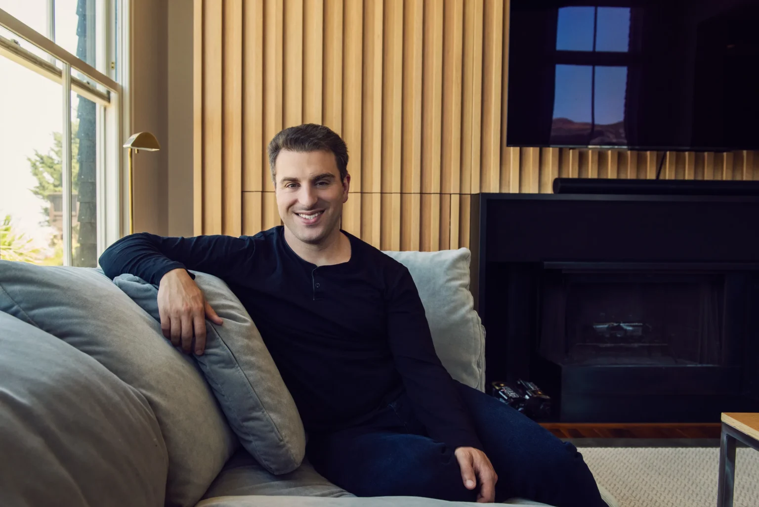 Brian Chesky zakłada własne laboratorium AI. CEO Airbnb chce zmienić to, czego OpenAI jeszcze nie rozwiązało brian chesky zaklada wlasne laboratorium ai ceo airbnb chce zmienic to czego openai jeszcze nie rozwiazalo