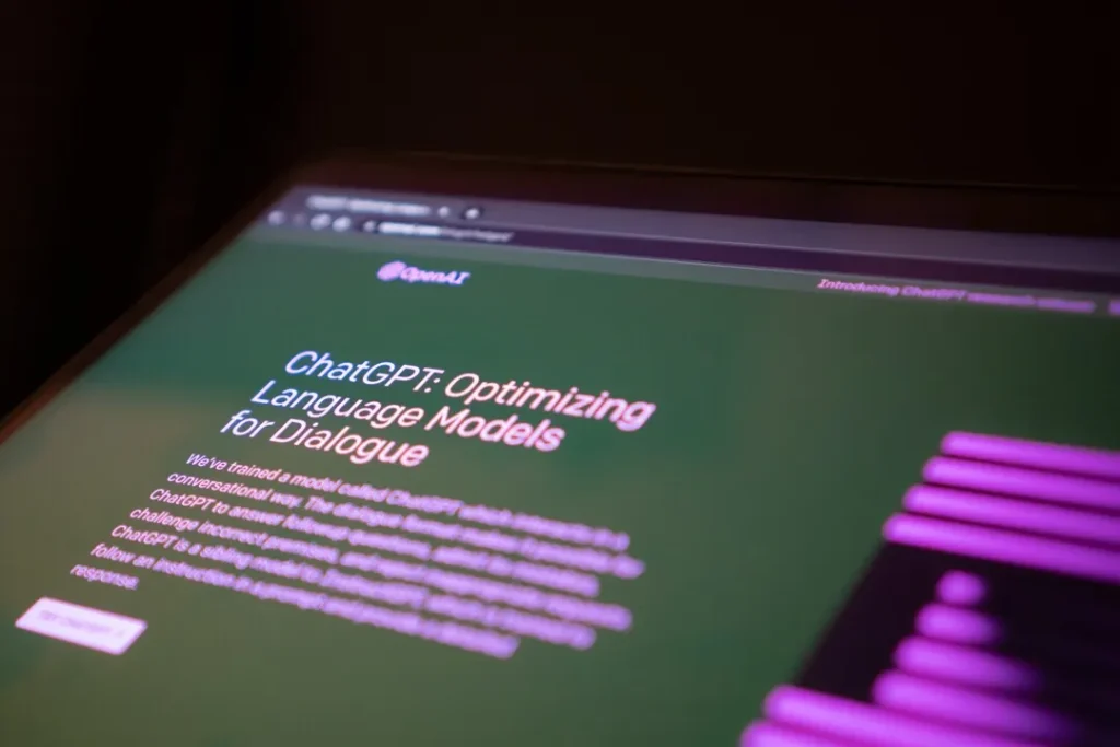 Gdy ChatGPT mówi za nas: jak jeden schemat zdaniowy z generatora AI przejął naszą mowę gdy chatgpt mowi za nas jak jeden schemat zdaniowy z generatora ai przejal nasza mowe