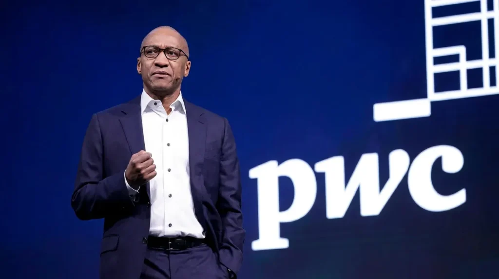PwC globalnie kontra PwC w USA: szef firmy twierdzi, że AI zwiększa zatrudnienie. Dane mówią co innego