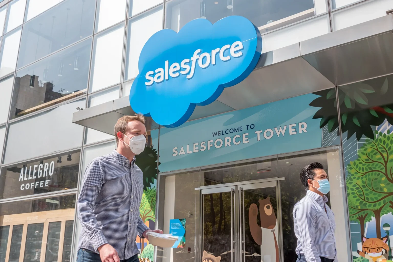 salesforce zwolnilo pracownikow zwiazanych z agentforce miesiac wczesniej produkt zarobil 12 miliarda dolarow