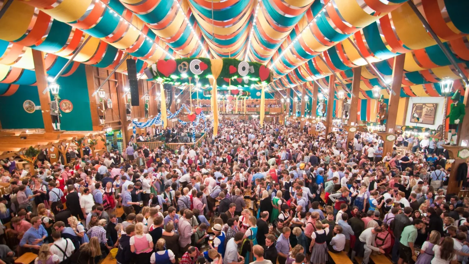 Oktoberfest 2026: kamery z AI, 600 policjantów i nowe centrum dowodzenia w Monachium Oktoberfest 2026: kamery z AI, 600 policjantów i nowe centrum dowodzenia w Monachium