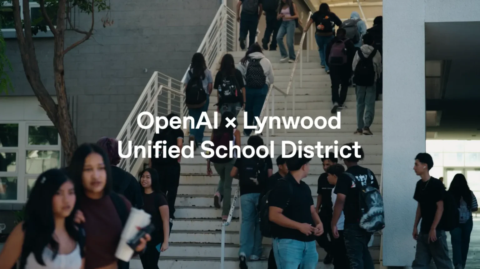 OpenAI rozszerza ChatGPT for Teachers o 55 systemów szkolnych. Ponad 300 tysięcy amerykańskich nauczycieli z darmowym dostępem do czerwca 2028