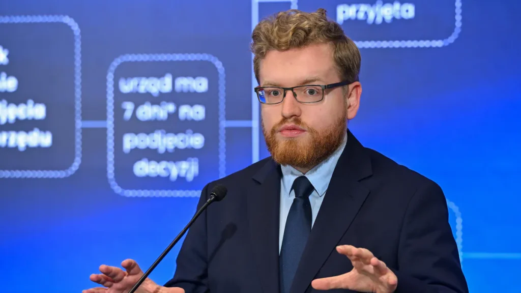 Piaskownica AI ponad granicami. Standerski finalizuje porozumienia z Czechami i Litwą na CEE AI Summit w Pradze