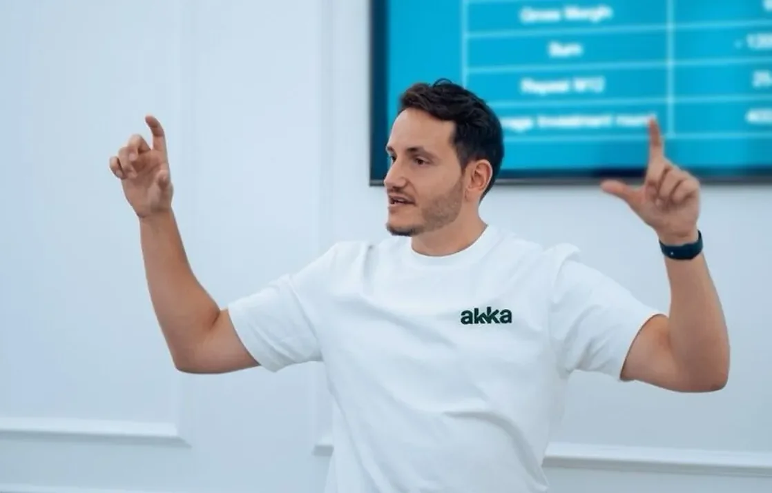 Asystent AI Daniel m&oacute;wi po polsku i analizuje wyceny startup&oacute;w. Akka udostępnia go swoim 3 tysiącom inwestor&oacute;w