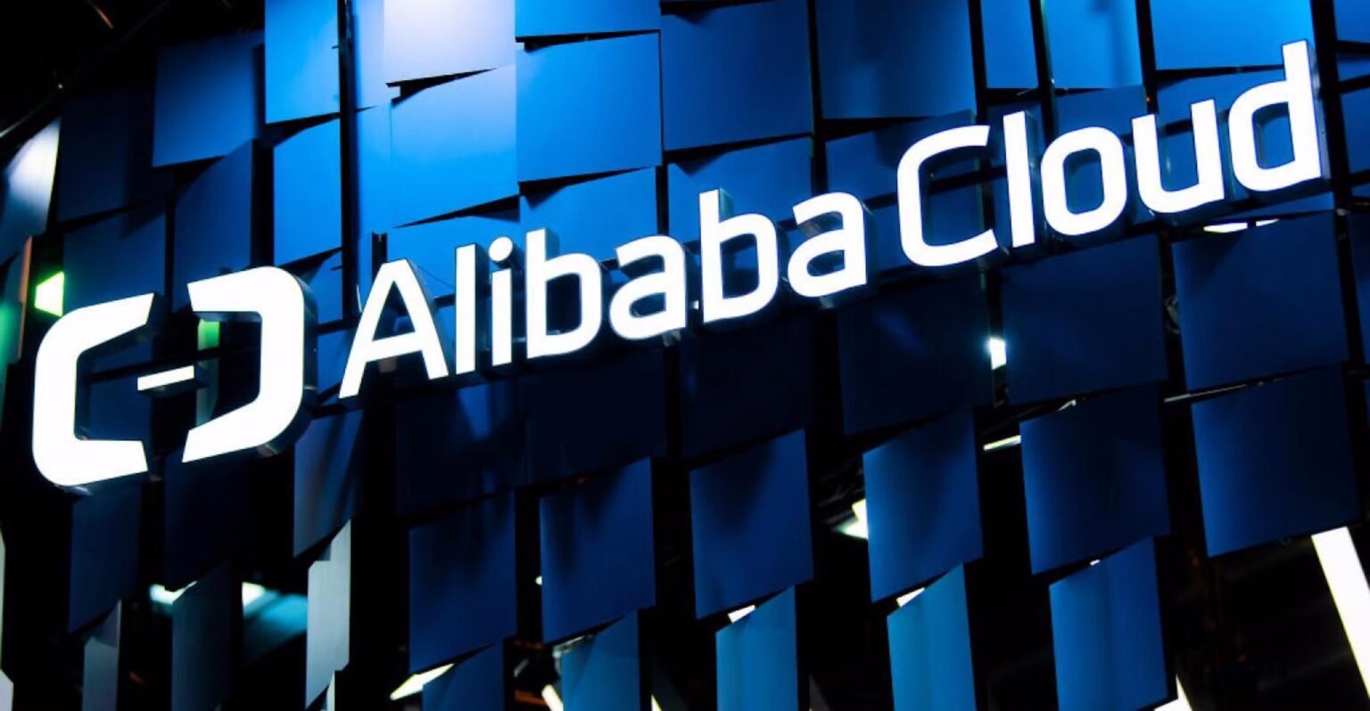 Alibaba zapowiada modele Qwen do 10 bilionów parametrów i chip Zhenwu V900. Akcje spółki zyskały 5 proc.