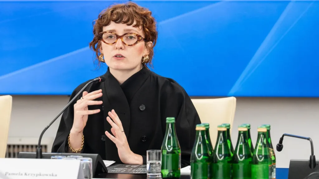 Pamela Krzypkowska zapowiada, że KRiBSI zacznie kontrole od AI oceniającej emocje pracowników i od aplikacji do „rozbierania”