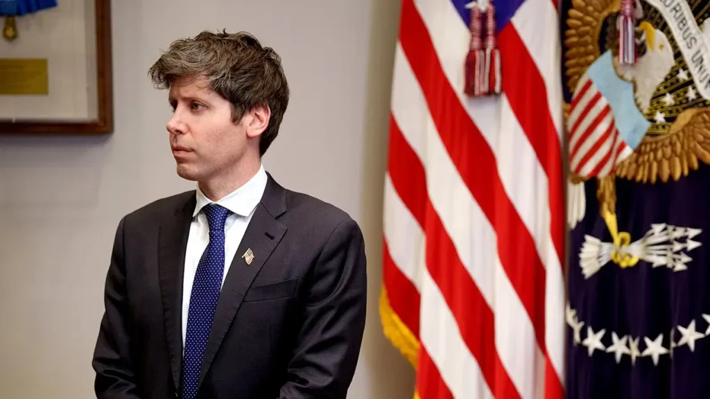 Sam Altman spotkał się z Donaldem Trumpem za kulisami konwencji republikanów. Dwa dni później poparł apel o spowolnienie AI