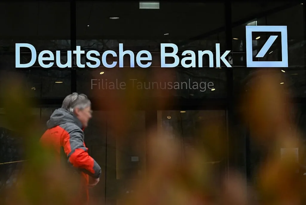 Deutsche Bank: AI skraca decyzje kredytowe dla mniejszych firm z tygodni do minut