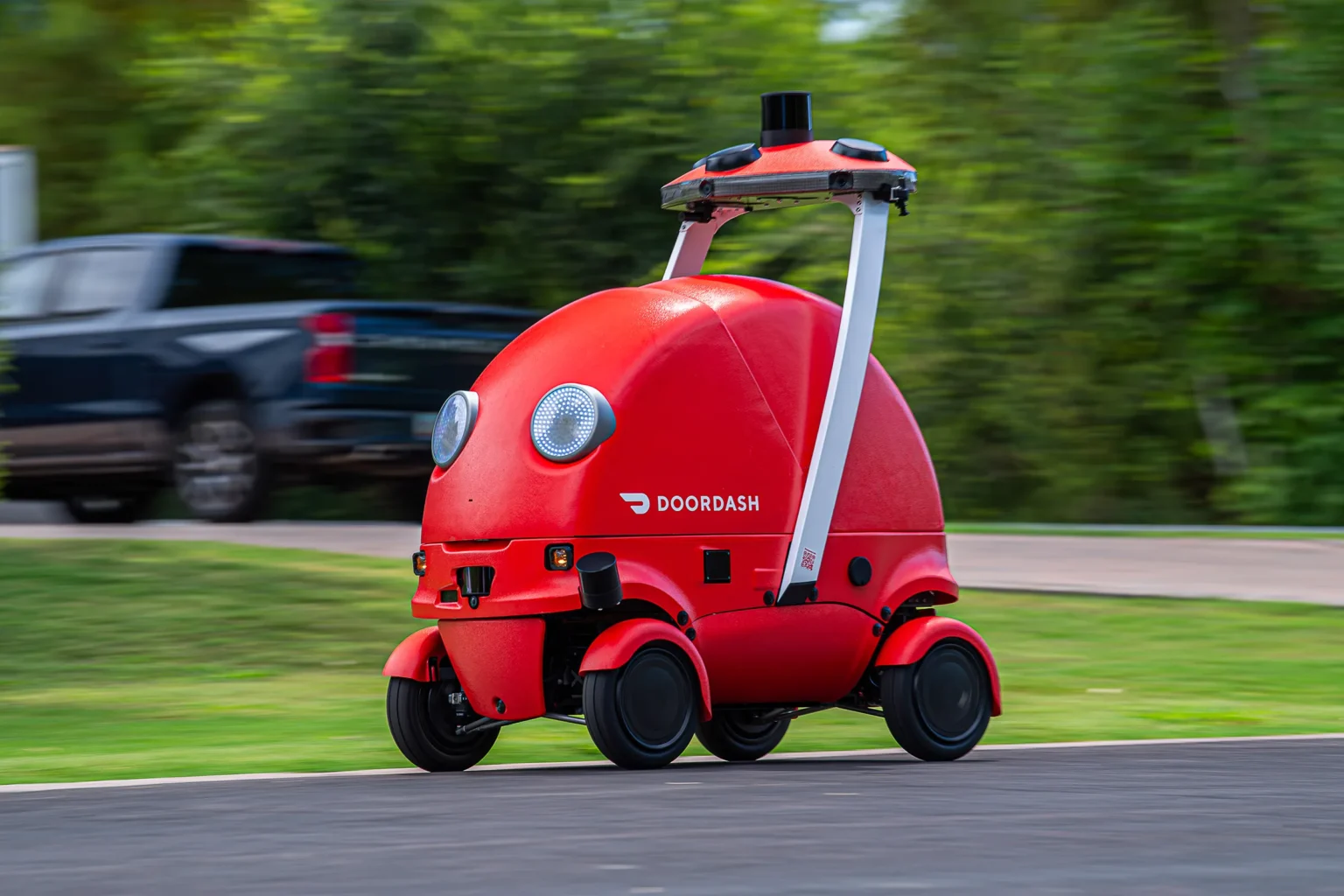 DoorDash wpuszcza agenta AI do Wiadomości na iPhonie. Wystarczy napisać „zamów to, co zwykle”