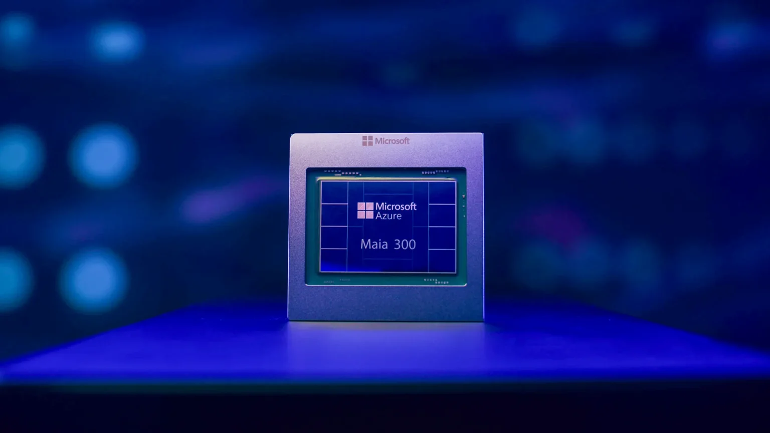 Microsoft pokazał chip Maia 300 i chce w 2027 roku uruchomić nawet milion takich układów